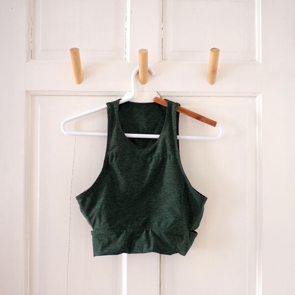 Outdoor Voices Slashback crop top | Small